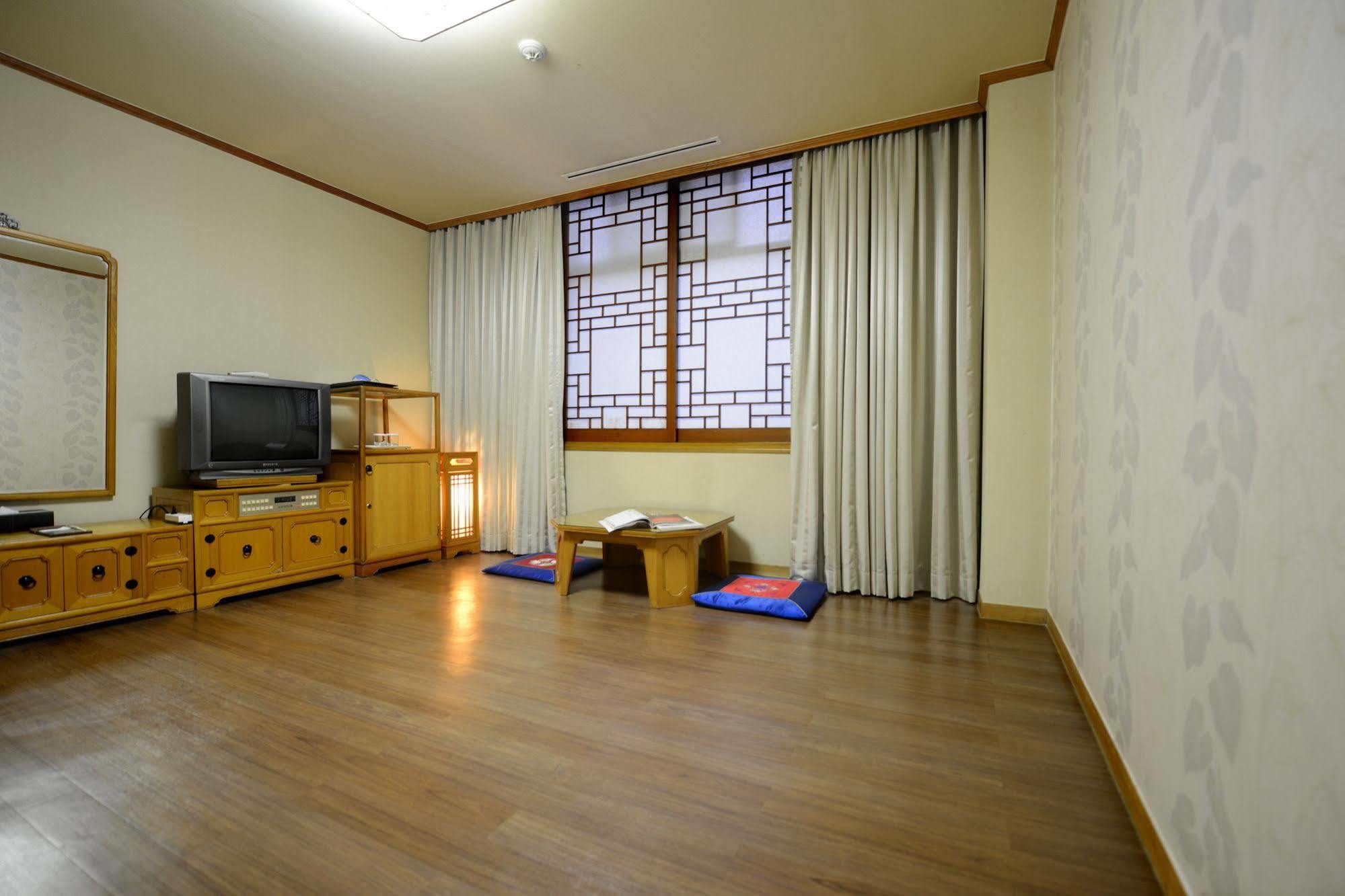 Onyang Hot Spring Hotel Asan Eksteriør bilde